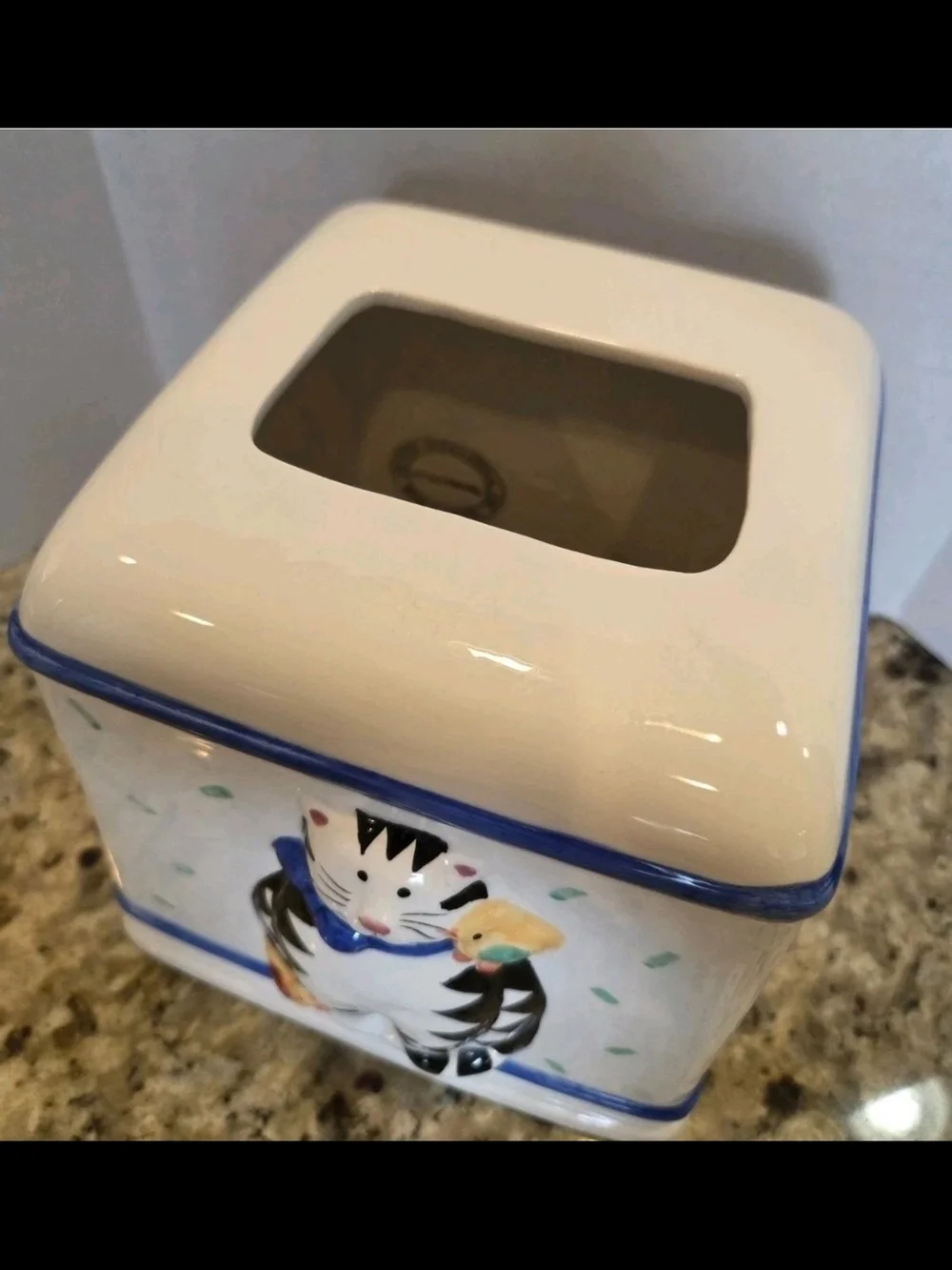 Coco Dowley Ceramic Tissue Box Cover Holder Kitty Cat With Bird Vintage Bathroom